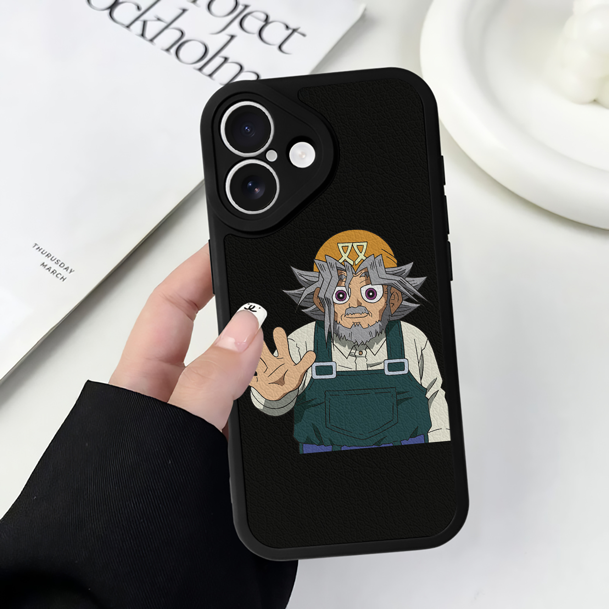 遊☆戯☆王 Yu-Gi-Oh! 【iPhone 16シリーズ対応】シリコンスマホケース（レザー調） 材質：シリコン